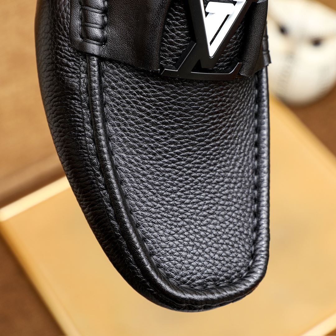 Louis Vuitton Low Shoes